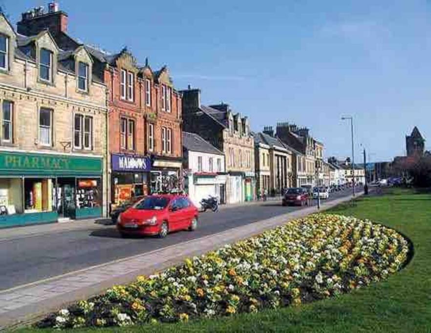 Cosy Authentic Flat In The Heart Of Galashiels Bagian luar foto