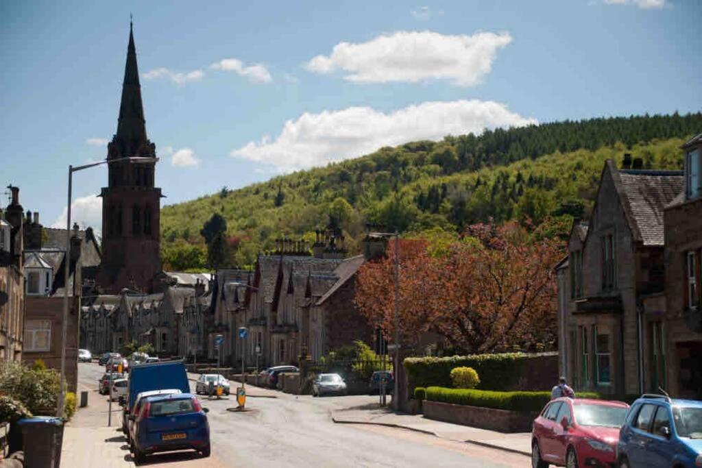 Cosy Authentic Flat In The Heart Of Galashiels Bagian luar foto